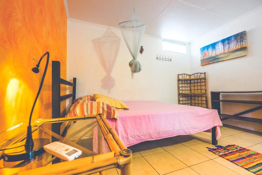 Pura Vida Hostel Tamarindo Luaran gambar