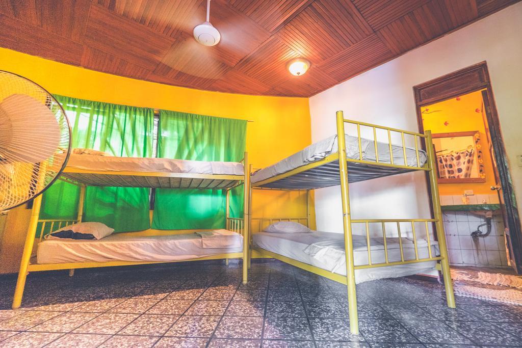 Pura Vida Hostel Tamarindo Luaran gambar