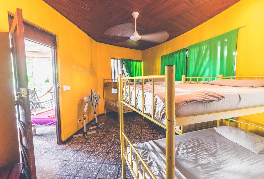 Pura Vida Hostel Tamarindo Luaran gambar